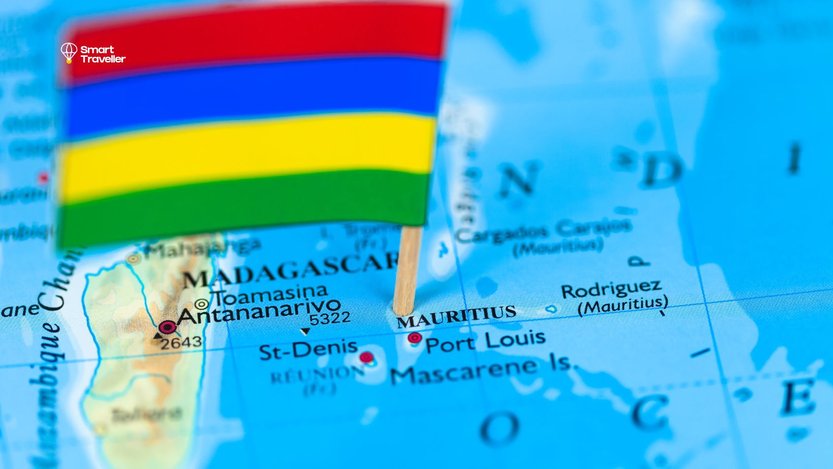 Carte de l’île Maurice avec drapeau – destination pour projet d’expatriation en 2026